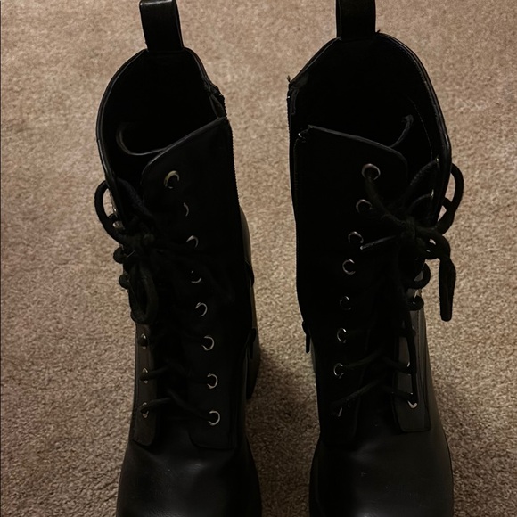 Madden Girl Black Heeled Boots with Comfortable Fit and Stylish Design - Picture 9 of 9